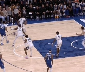 年轻的身体有个老派的灵魂，爱德华兹传承打板投篮